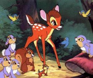 puzzel Bambi praten met Stampertje en haar broers en zussen in het bos