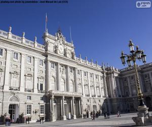 puzzel Het Koninklijk Paleis van Madrid ook wel bekend als Palacio de Oriente is de officiële residentie van de koning van Spanje
