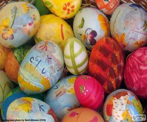 puzzel Versierde eieren en bloemen aan de komst van Pasen te vieren