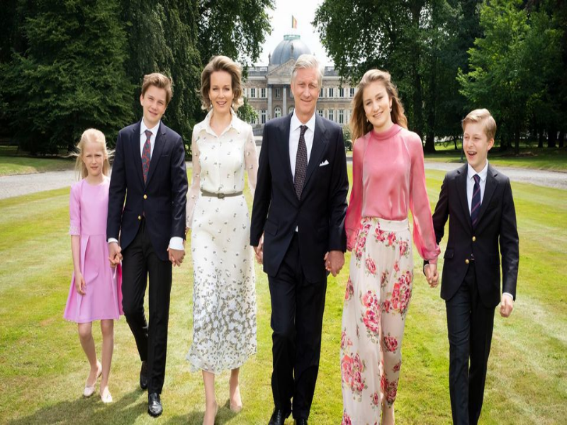familiefoto koningshuis België puzzle