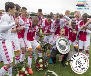 puzzel Ajax Amsterdam, de kampioen van de Nederlandse voetbalcompetitie Eredivisie 2013-2014