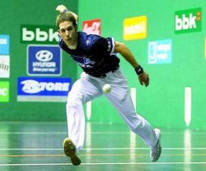 puzzel Baskisch pelottespel of Pelota - Pelotari of speler in het slaan van de bal