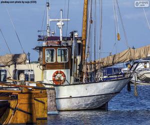 puzzel Boot vissen in de haven