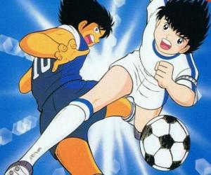 puzzel Captain Tsubasa op hoge snelheid, terwijl is het beheersen van de bal