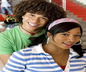 puzzel Chad (Corbin Bleu), Taylor (Monique Coleman)