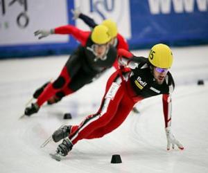 puzzel Drie schaatsers in een wedstrijd schaatsen