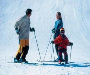 puzzel Familie skiën