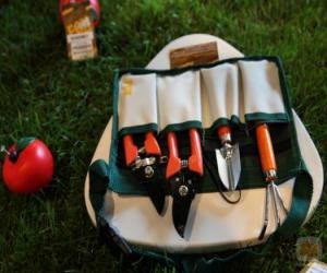 puzzel Garden tool kit