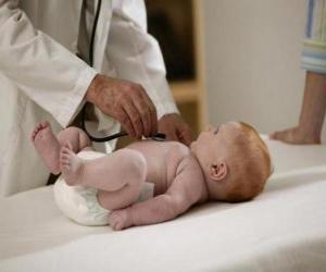 puzzel Kinderarts verkennen van een baby