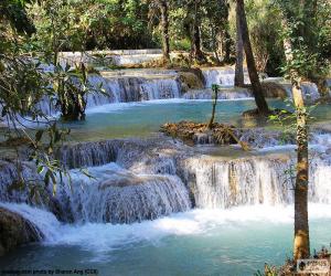 puzzel Kuang Si Waterval, Laos