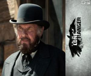 puzzel Latham Cole (Tom Wilkinson) in de film Lone Ranger