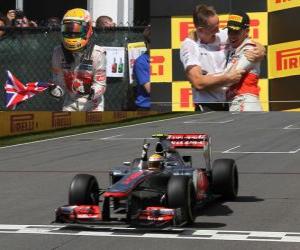 puzzel Lewis Hamilton feiert seinen Sieg in der Grand Prix von Kanada (2012)