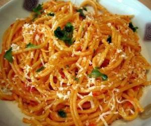 puzzel Plaat van spaghetti met een vork klaar