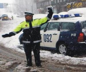 puzzel Politieagent of een politiefunctionaris stoppen verkeer