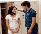 Troy Bolton (Zac Efron) te praten Gabriella Montez (Vanessa Hudgens)