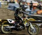 Motocross fiets met piloot