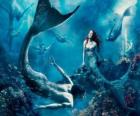 Mermaids of een sirene op de zeebodem