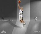 Tony Parker gaan voor een slam dunk