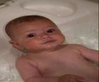 Baby in de badkuip