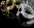 Maskers voor het einde van het jaar feest