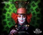 De gekke Hoedenmaker (Johnny Depp), een personage die helpt Alice