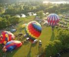 Luchtfoto van een luchtballon festival