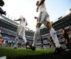 Cristiano Ronaldo en Kaka verlaat het veld