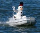Sneeuwpop in een boot