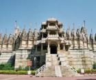 Ranakpur Tempel, de grootste Jain tempel in India. Tempel gebouwd in marmer