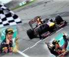Sebastian Vettel viert zijn overwinning op de Maleisische Grand Prix (2011)
