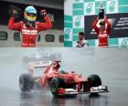 Fernando Alonso viert zijn overwinning in de Grand Prix van Maleisië (2012)