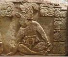 Mayan tekeningen gesneden op een steen