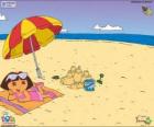 Dora op het strand