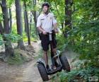 Segway, een elektrisch aangedreven, zelfbalancerend eenpersoons vervoermiddel