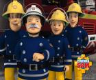 Vier brandweerlieden van Pontypandy, Station Officer Steele, Fireman Sam, Penny Morris en Elvis Cridlington