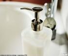 Dispenser voor vloeibare zeep om je handen te wassen