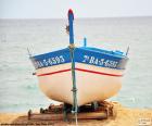 Boot aarding op het strand