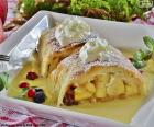 Apfelstrudel