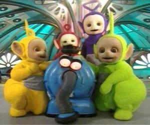 puzzel Teletubbies met Noo-noo, de stofzuiger die zorgt voor hen