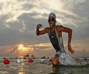 puzzel Triatleet op het zwembad