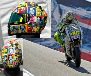 puzzel Valentino Rossi heeft op zijn helm aan de mensen belangrijk voor hem.