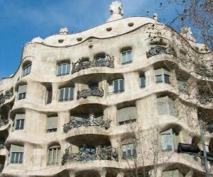 puzzel Werken van Antoni Gaudí. La Pedrera of Casa Mila van Gaudi, Barcelona, Spanje.